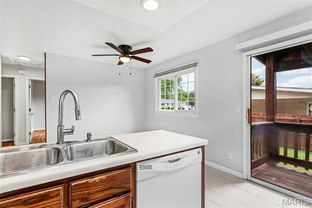 1060 Loveland Drive, Florissant, MO 63031