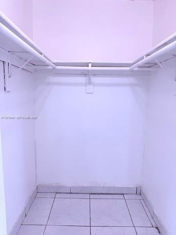 15470 SW 82nd Ln 316, Miami, FL 33193