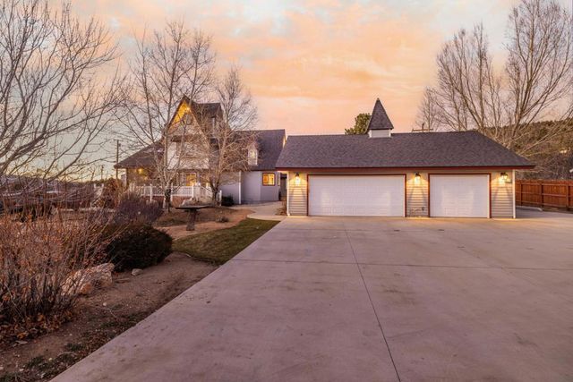 46712 Pioneer Town Road, Big Bear, CA 92314