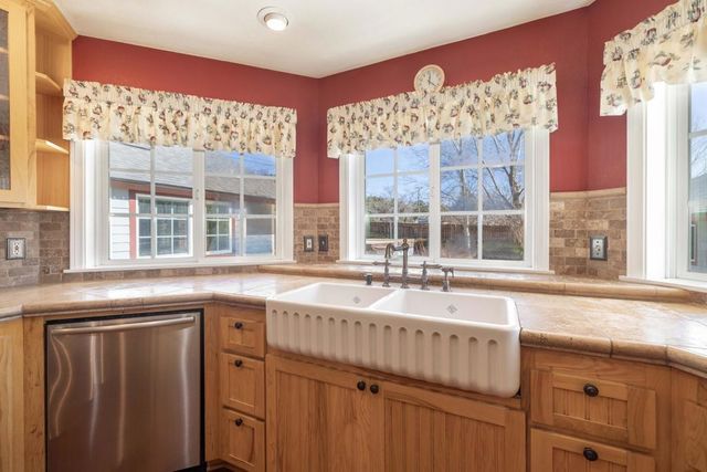 46712 Pioneer Town Road, Big Bear, CA 92314