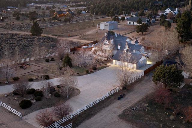 46712 Pioneer Town Road, Big Bear, CA 92314