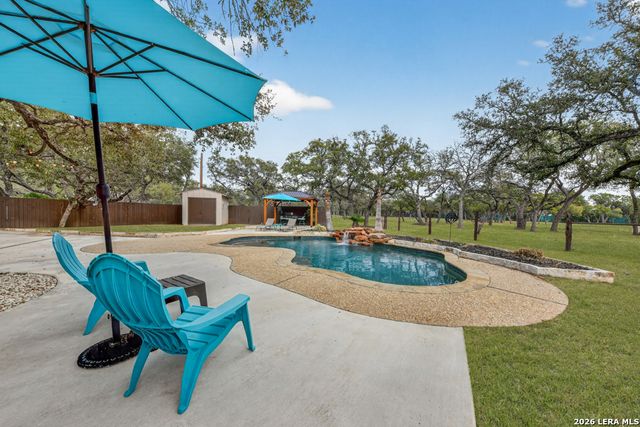 101 Cibolo Hollow N, Fair Oaks Ranch, TX 78015