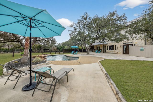 101 Cibolo Hollow N, Fair Oaks Ranch, TX 78015