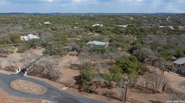 101 Cibolo Hollow N, Fair Oaks Ranch, TX 78015