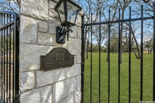 101 Cibolo Hollow N, Fair Oaks Ranch, TX 78015