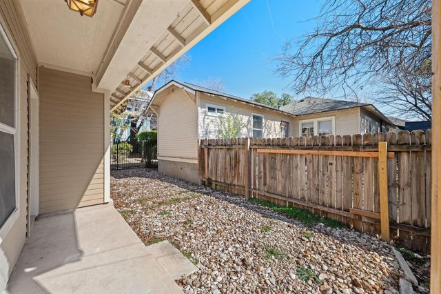 2906 Pearl ST B, Austin, TX 78705
