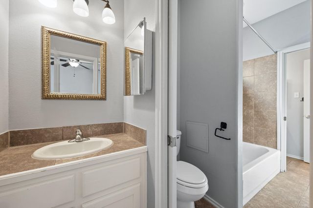 2906 Pearl ST B, Austin, TX 78705