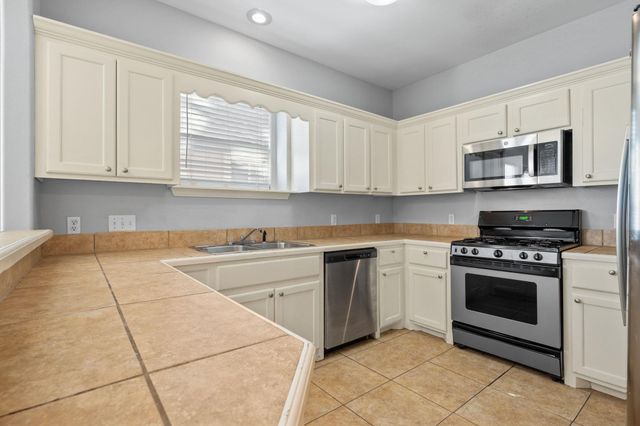 2906 Pearl ST B, Austin, TX 78705