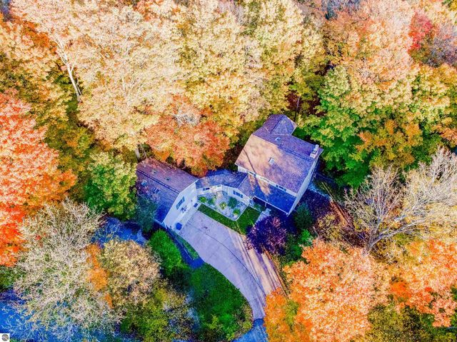 4020 Gaddi Drive, Traverse City, MI 49684