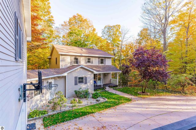 4020 Gaddi Drive, Traverse City, MI 49684