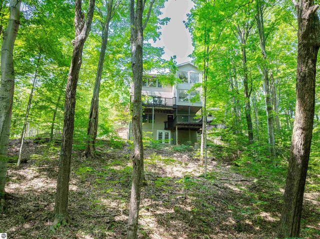 4020 Gaddi Drive, Traverse City, MI 49684