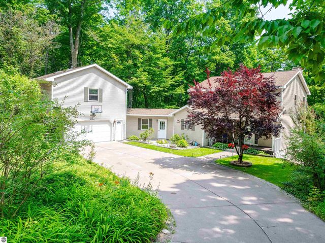 4020 Gaddi Drive, Traverse City, MI 49684