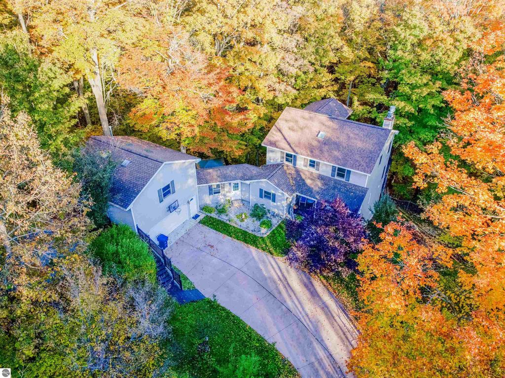 4020 Gaddi Drive, Traverse City, MI 49684