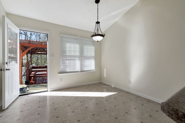 510 McKean Dr, Smyrna, TN 37167