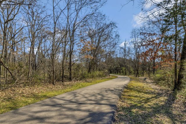 510 McKean Dr, Smyrna, TN 37167