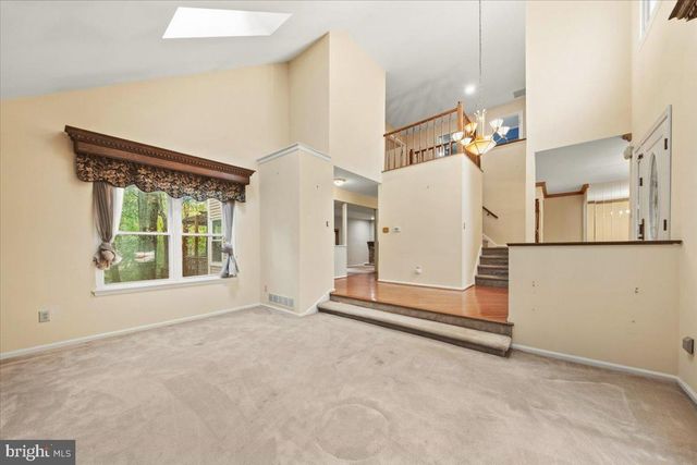 21 CHATHAM DR, Voorhees, NJ 08043