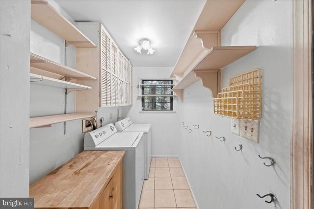 21 CHATHAM DR, Voorhees, NJ 08043