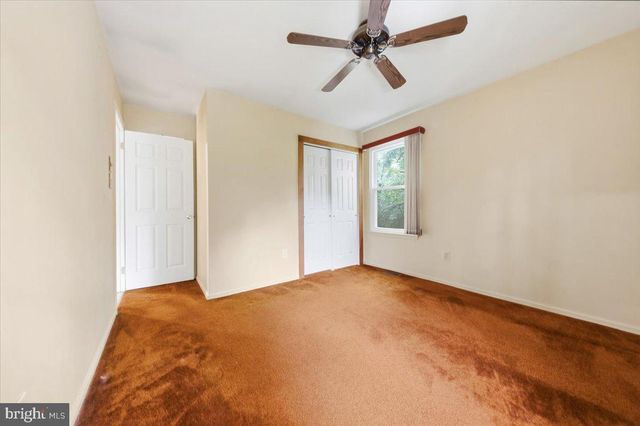 21 CHATHAM DR, Voorhees, NJ 08043