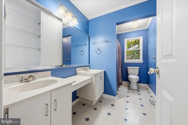 21 CHATHAM DR, Voorhees, NJ 08043