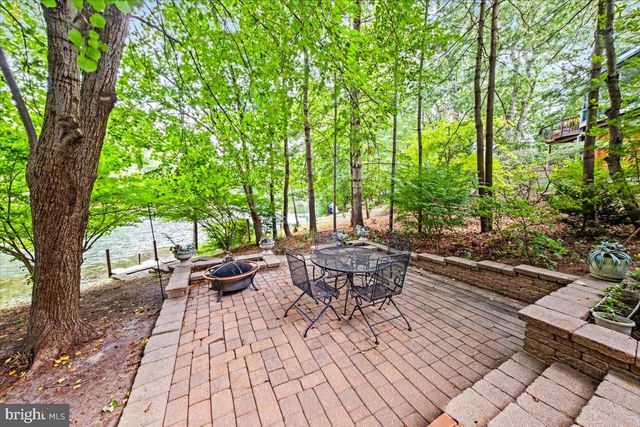 21 CHATHAM DR, Voorhees, NJ 08043