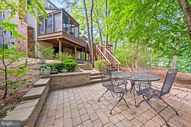 21 CHATHAM DR, Voorhees, NJ 08043