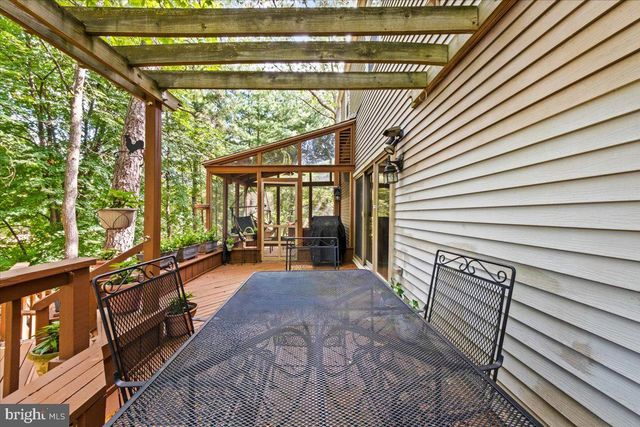 21 CHATHAM DR, Voorhees, NJ 08043