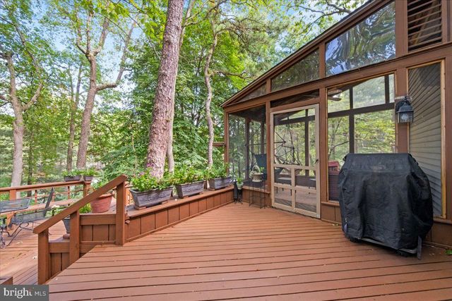 21 CHATHAM DR, Voorhees, NJ 08043