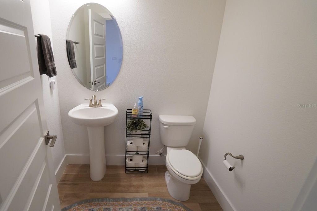 Image 13 of property listing at 13705 FLAT WOODS TERRACE, Bradenton, FL 34211