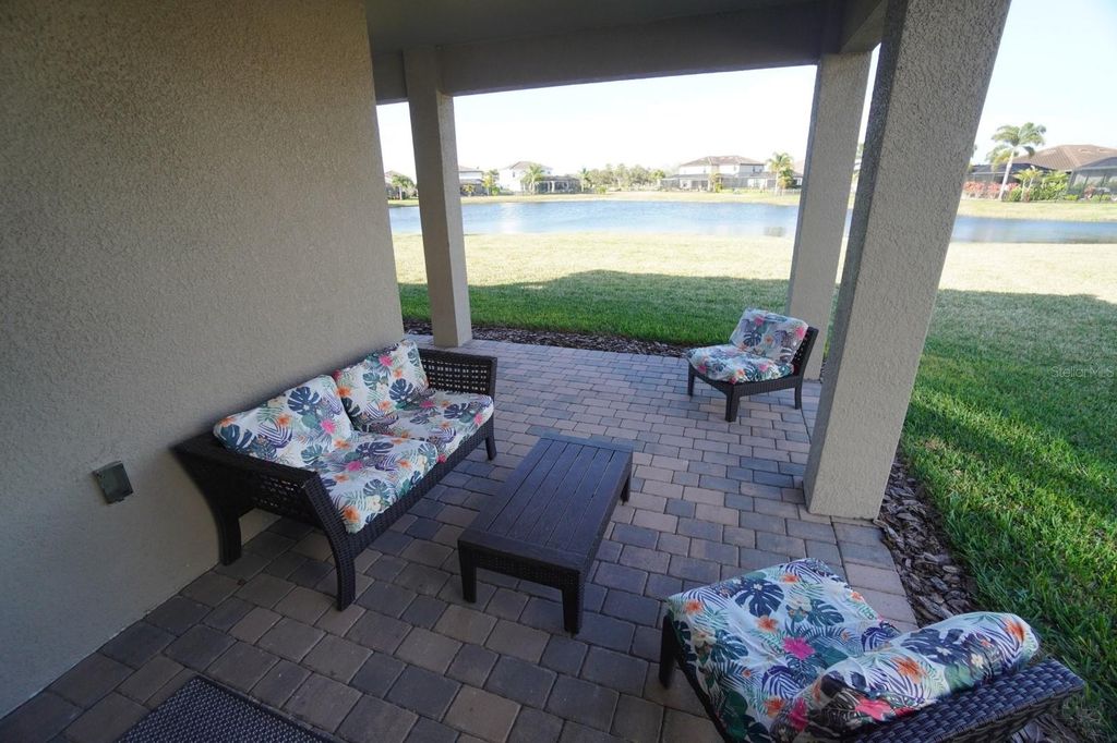 Image 27 of property listing at 13705 FLAT WOODS TERRACE, Bradenton, FL 34211