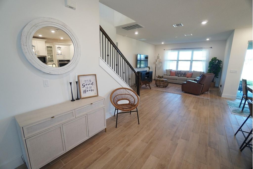 Image 5 of property listing at 13705 FLAT WOODS TERRACE, Bradenton, FL 34211