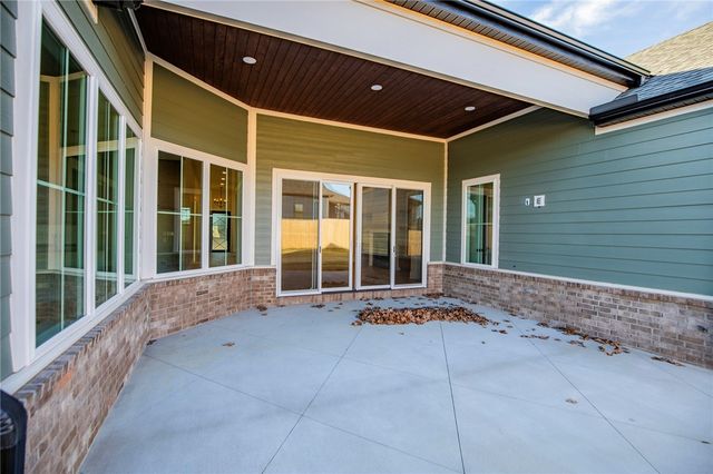 810 Greenhorn Street, Bentonville, AR 72712