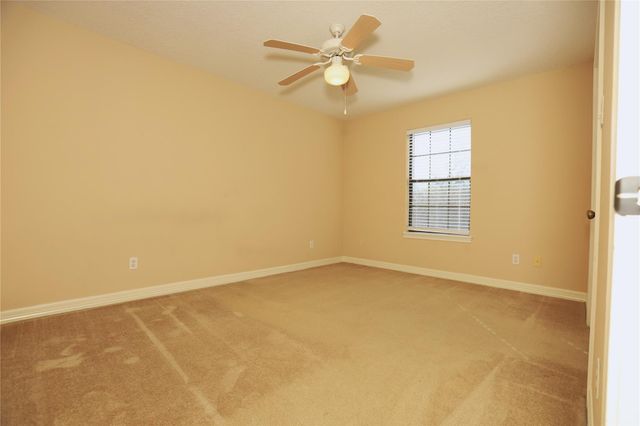 113 Silver Bay Lane, Lake Jackson, TX 77566