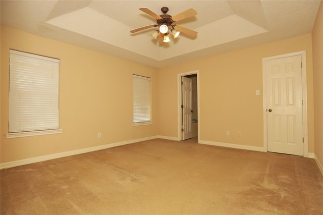 113 Silver Bay Lane, Lake Jackson, TX 77566