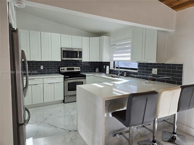 7371 SW 113th Cir Pl, Miami, FL 33173