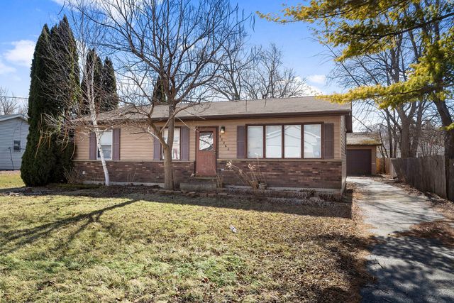 10435 W Chaplin Avenue, Beach Park, IL 60099