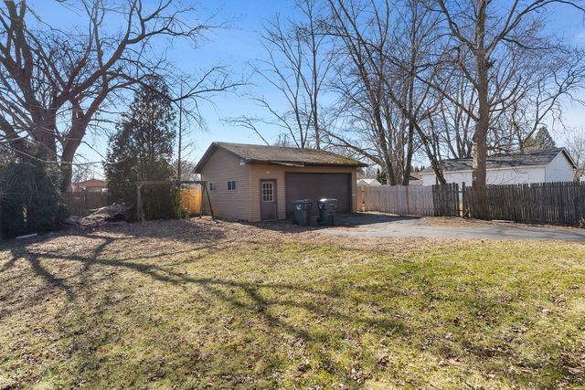 10435 W Chaplin Avenue, Beach Park, IL 60099
