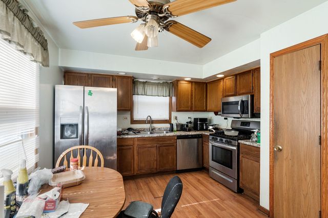 10435 W Chaplin Avenue, Beach Park, IL 60099