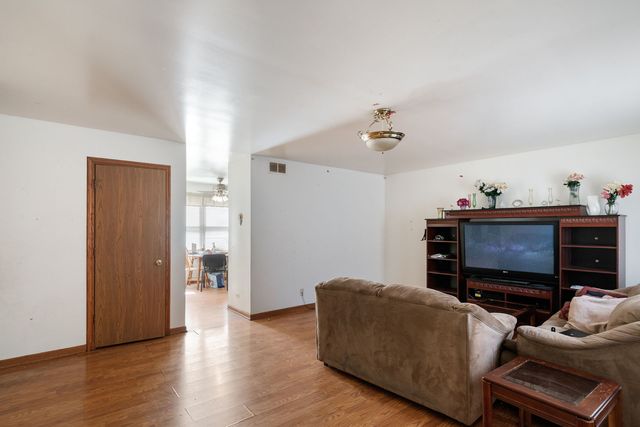 10435 W Chaplin Avenue, Beach Park, IL 60099