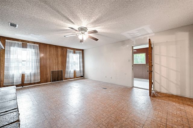 19455 County Road 541, Nevada, TX 75173