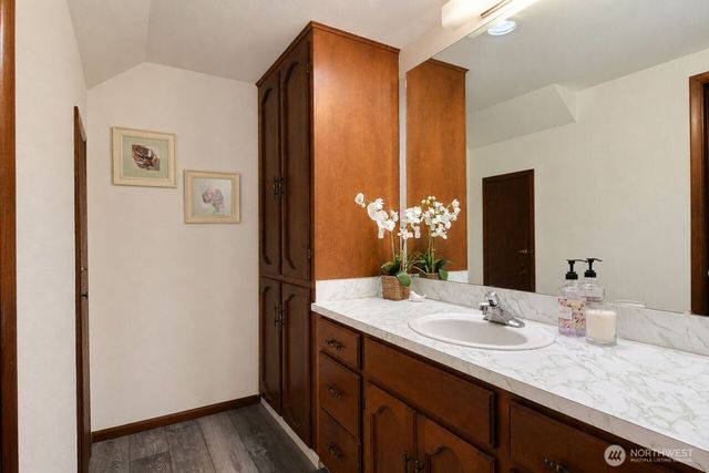 9215 96th Street NW, Gig Harbor, WA 98332