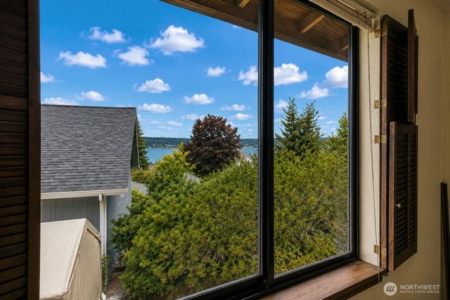 9215 96th Street NW, Gig Harbor, WA 98332