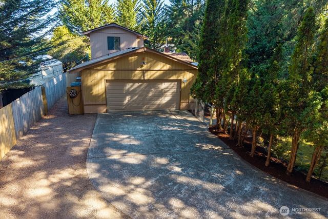 9215 96th Street NW, Gig Harbor, WA 98332