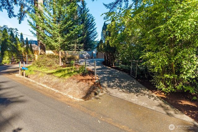 9215 96th Street NW, Gig Harbor, WA 98332