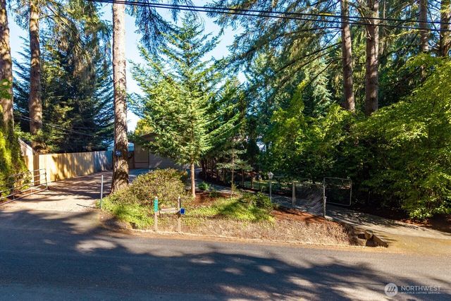 9215 96th Street NW, Gig Harbor, WA 98332