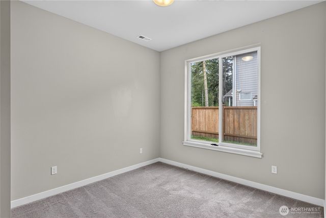 2981 SW Crestwood Drive, Oak Harbor, WA 98277