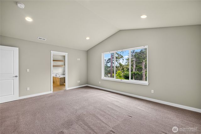 2981 SW Crestwood Drive, Oak Harbor, WA 98277