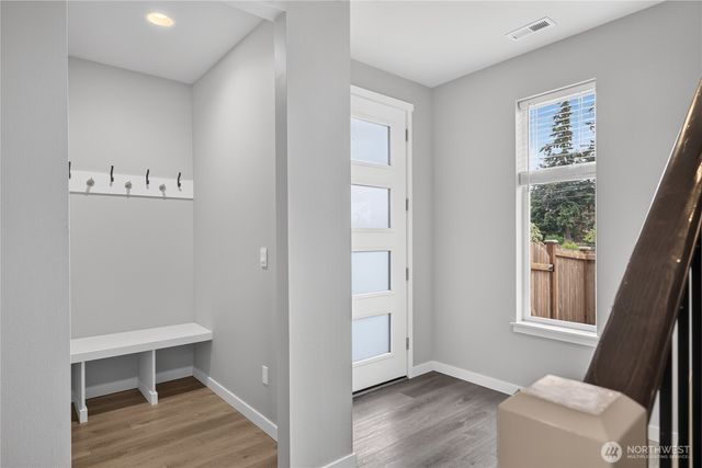 2981 SW Crestwood Drive, Oak Harbor, WA 98277