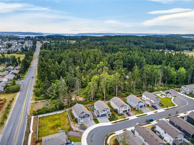 2981 SW Crestwood Drive, Oak Harbor, WA 98277