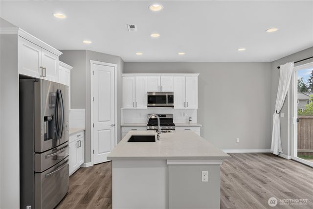 2981 SW Crestwood Drive, Oak Harbor, WA 98277