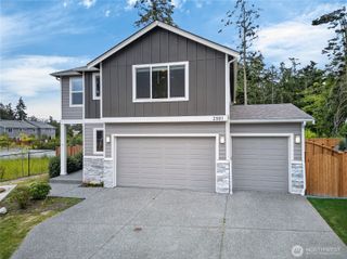 2981 SW Crestwood Drive, Oak Harbor, WA 98277
